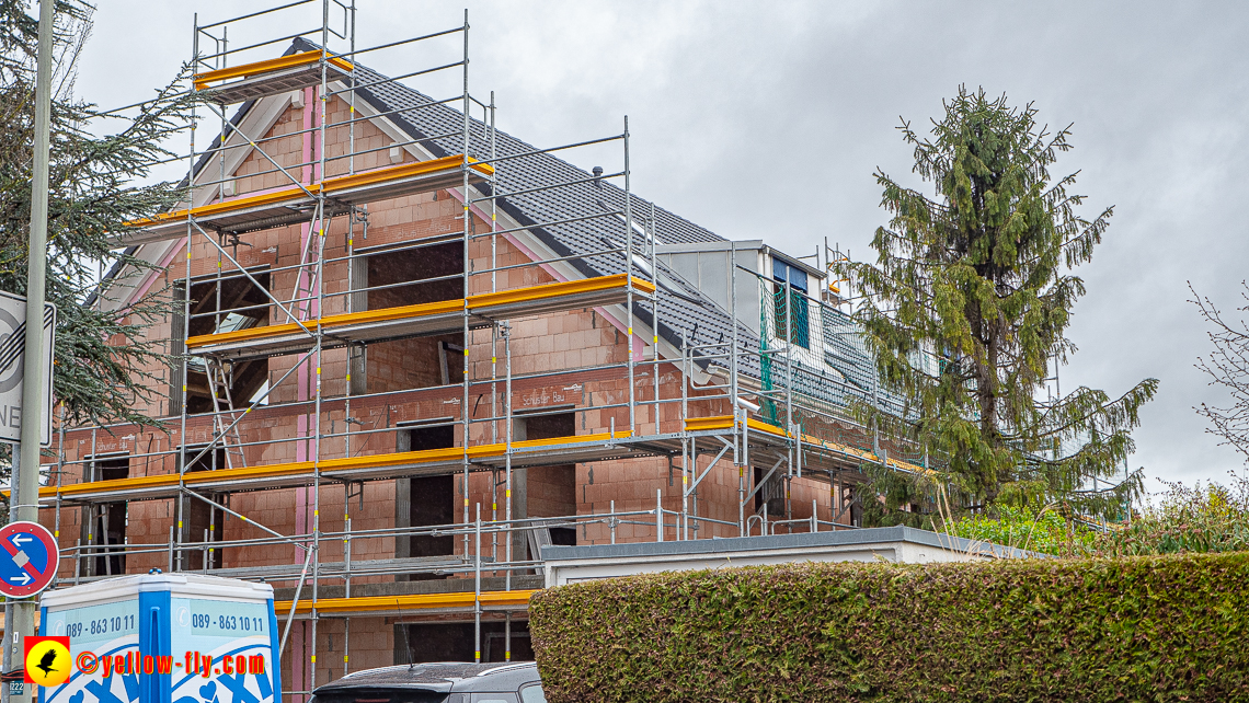 28.04.2023 - Baustelle Niederalmstraße 16 in Neuperlach